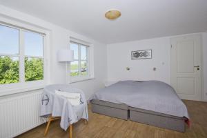 strandnahe Idylle am Meer, private Badestelle mit Strandkorb - Gutshof Ostseeblick FeWo Nr 02