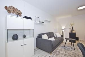 moderne Ferienwohnung mit Kamin, Balkon - Ferienresidenz Zwei Bodden FeWo111