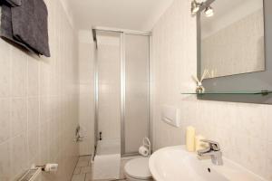 ruhige Lage und mit Gartennutzung, nah am Meer - Höftresidenz FeWo 25