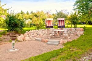 ruhige Lage und mit Gartennutzung, nah am Meer - Höftresidenz FeWo 25