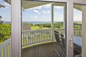 mit Meerblick und Balkon, gratis Nutzung vom AHOI Erlebnisbad und Sauna in Sellin - Meeresblick FeWo 17