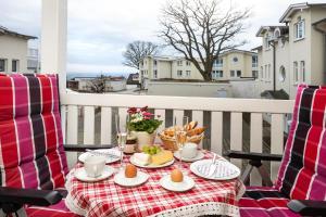 Balkon, gratis Nutzung vom AHOI Erlebnisbad und Sauna in Sellin - Meeresblick FeWo 45