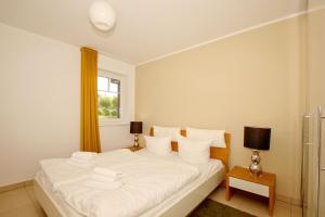 strandnahe FeWo mit Terrasse, gratis Nutzung vom AHOI Erlebnisbad und Sauna in Sellin - Rex Rugia FeWo 28-3