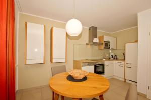 strandnahe FeWo mit Terrasse, gratis Nutzung vom AHOI Erlebnisbad und Sauna in Sellin - Rex Rugia FeWo 29-4