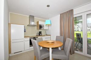 strandnahe FeWo mit Terrasse, gratis Nutzung vom AHOI Erlebnisbad und Sauna in Sellin - Rex Rugia FeWo 30-1