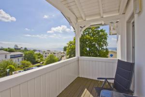 traumhafter Meerblick, schicke Ferienwohnung mit Balkon - Villa Fernsicht FeWo 12