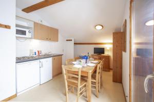 Les Balcons PROCHE PARC NATIONAL VANOISE appartements 2 pieces 6 pers MONTAGNE SUPERIEUR : photos des chambres