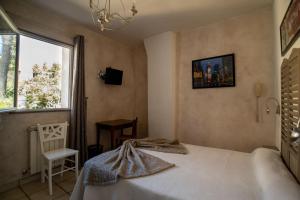 Hotels Hotel Les Orangers : photos des chambres