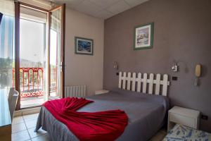 Hotels Hotel Les Orangers : photos des chambres