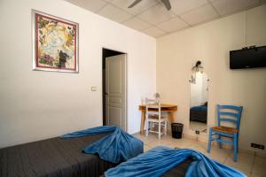 Hotels Hotel Les Orangers : photos des chambres