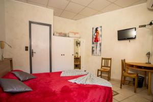 Hotels Hotel Les Orangers : photos des chambres