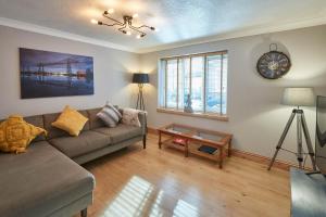 One-Bedroom Apartment room in Amber Shores