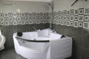 Hotel Ella`s Edge