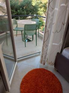 Deni Sea View Apartment