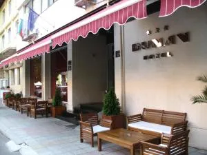 多瑙河酒店 - Vrata