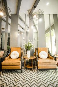 Hanoi Center Silk Hotel & Travel