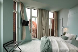 Redstone Apartments & Boutique Suites