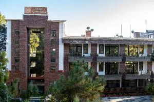 Hotel Ravine Palace - Dwārīkhāl