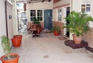 Room in Lodge - Allure Suites-surulere - Suru Lere