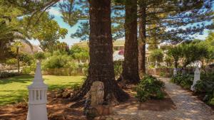 Stylish 1 bedroom garden apartment