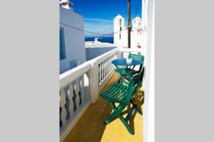 Rallou Traditional House Plaka Milos Greece