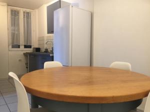 Appartements Maison de village - Monteux centre - Provence : photos des chambres