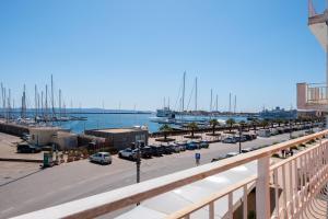 ⭑ ⭑ ⭑ ⭑ ⭑ Jewel on the seafront promenade