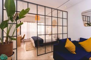 Stylish Studio(WiFi, Netflix, Pool, AC, Nespresso)