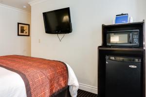 Double Room with One Double Bed room in Seaside Inn