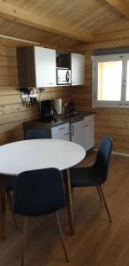 Hvammur 4 with private hot tub (Fagurgali)