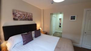 Willows Apartment