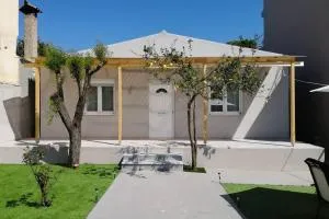 Αqua Blue - Áyios Spirídhon