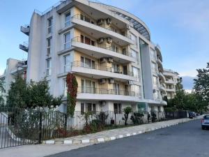 Azuro Aparthotel Sunny Beach