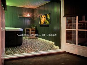 Gieters Gruttertje, Vintage stay in the village centre