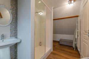 Maisons de vacances Les Maisons de Maje - La Home45 : photos des chambres