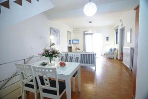 Villa Castellina & Emmanouela holiday apartment Chania Greece