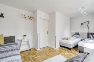 Labo Apartment Metro Plocka