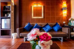 Sino House Phuket Hotel - SHA Plus