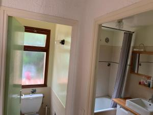 Villas Mini villa climatisee - Vue mer - Mer a 50 m - Jardin et 2 terrasses 300 m2 : photos des chambres