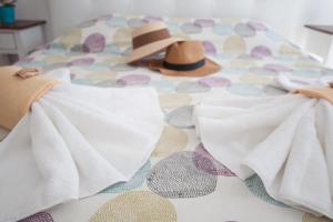 Rincon Marinero with large terrace and views