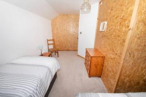 The Bungalow at Seaways, Sleeps 11 +