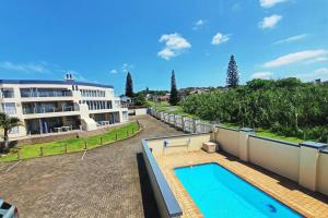 Uvongo - Beach Paradise & Open Ocean View