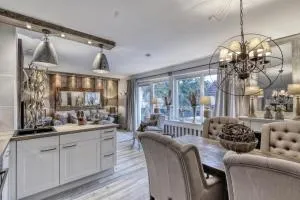 HOME Suites Deluxe mit Sauna - 施尔奇