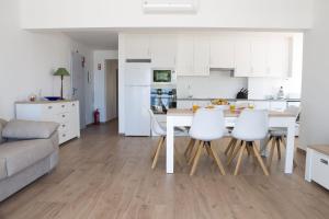 11 Beira Mar - Casas & Papeis