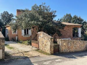 B&B / Chambres d'hotes Le calme de la garrigue : photos des chambres