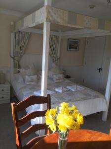 Standard Double Room room in The Highwayman Hotel