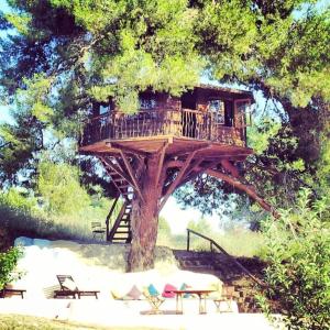 Stunning Treehouse 10 mins from sandy beaches Ilia Greece