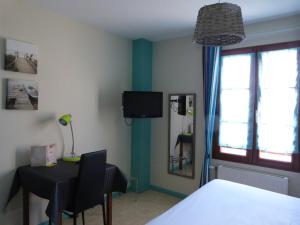 Hotels Logis hotel Les Confins du perche : photos des chambres