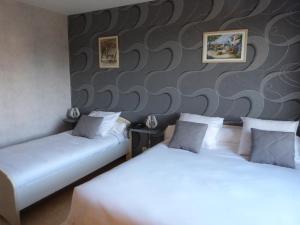 Hotels Logis hotel Les Confins du perche : photos des chambres