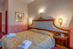 Alexios Luxury Hotel